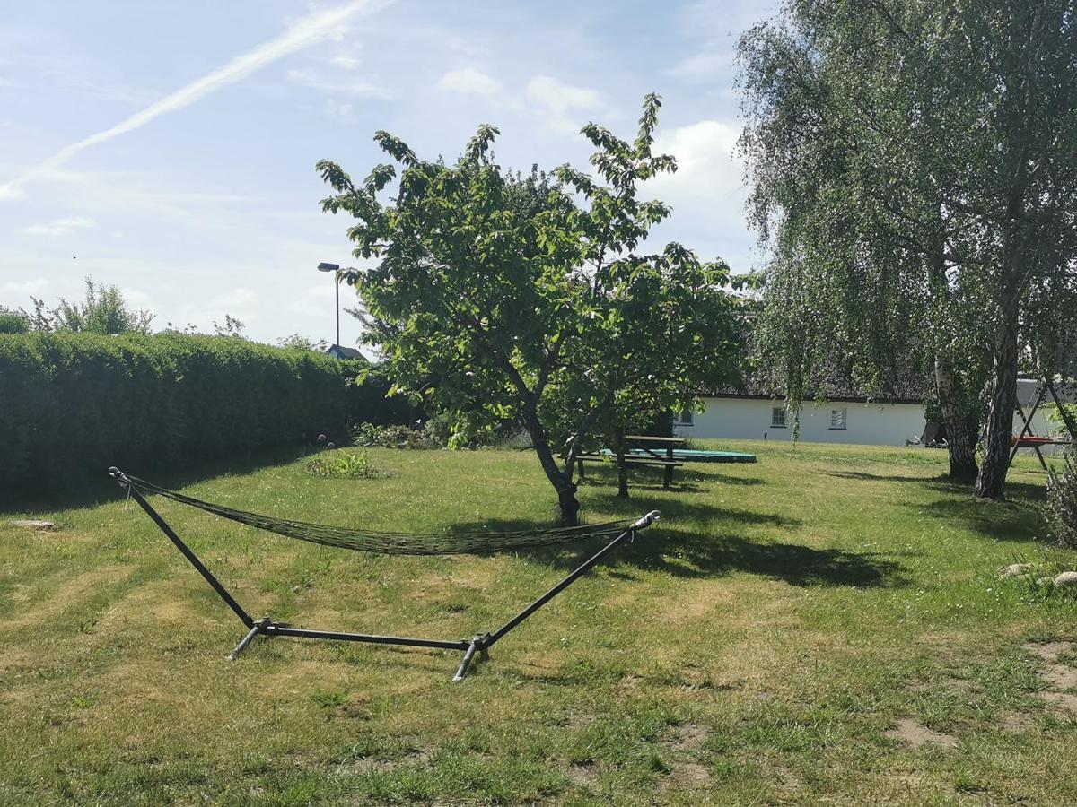 Ruegenferienhaus - Schaprode Hafen ภายนอก รูปภาพ
