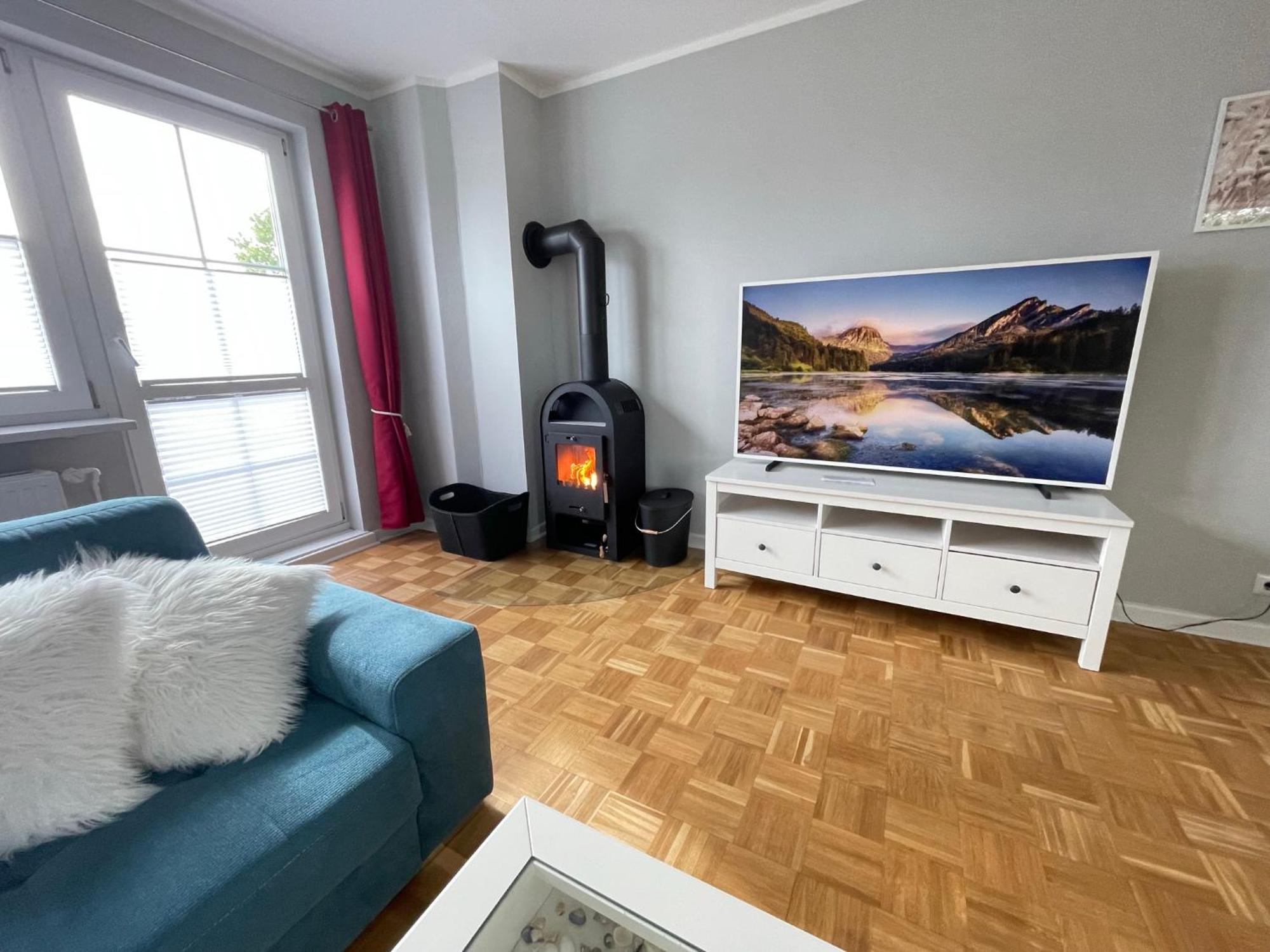 Ruegenferienhaus - Schaprode Hafen ภายนอก รูปภาพ